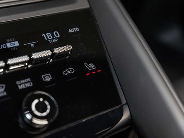 Porsche Macan Base — photo 38