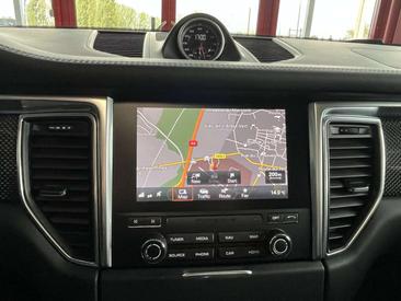 Porsche Macan GTS — photo 18