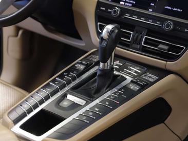 Porsche Macan Base — photo 46