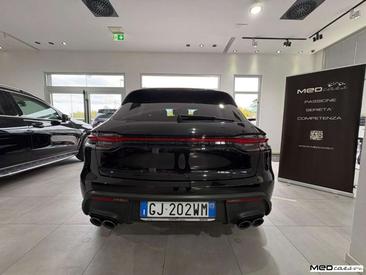 Porsche Macan Base 2022 Noir — photo 7