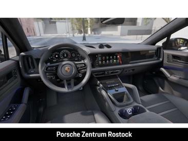 Porsche Cayenne III GTS — photo 11