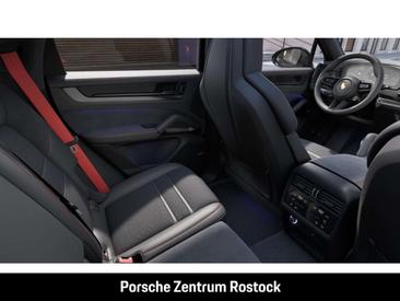 Porsche Cayenne III GTS — photo 14