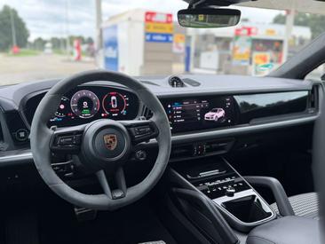 Porsche Cayenne III E-Hybrid — photo 23