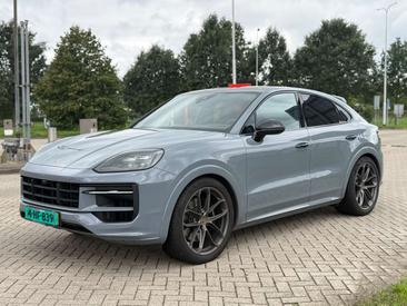 Porsche Cayenne III E-Hybrid — photo 38
