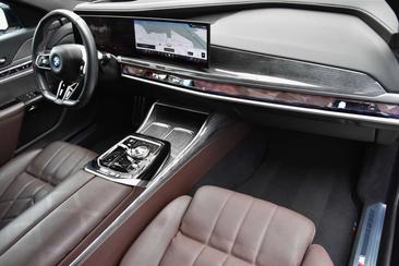 BMW Série 7 Berline M760e XDrive 2023 Noir — photo 13