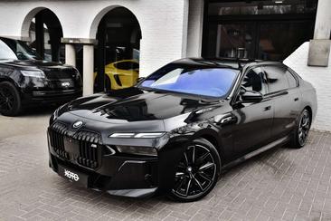 BMW Série 7 Berline M760e XDrive 2023 Noir — photo 20