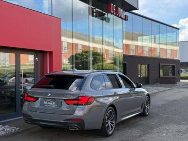BMW Série 5 530e 2021 Gris — photo 8