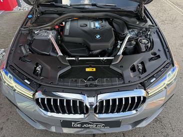 BMW Série 5 530e 2021 Gris — photo 21