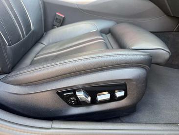 BMW Série 5 530e 2021 Gris — photo 45