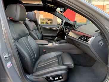 BMW Série 5 530e 2021 Gris — photo 46