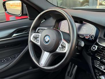 BMW Série 5 530e 2021 Gris — photo 50