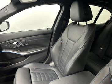 BMW Série 3 Berline 330i XDrive 2026 Gris — photo 35