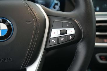 BMW X5 Business XDrive45e 2022 Marron — photo 36