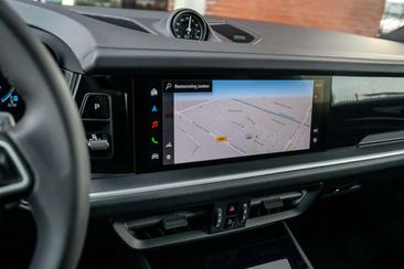 Porsche Cayenne III E-Hybrid 2025 Argent — photo 21