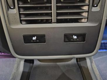 Porsche Taycan Base 2023 Noir — photo 18
