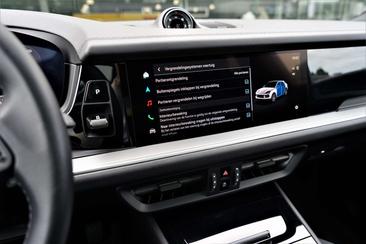 Porsche Cayenne III E-Hybrid 2024 Gris — photo 16