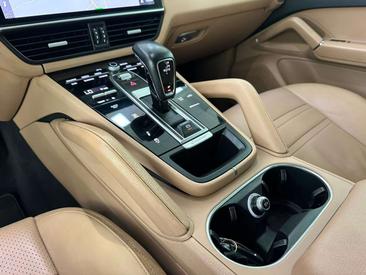 Porsche Cayenne III E-Hybrid 2021 Gris — photo 31