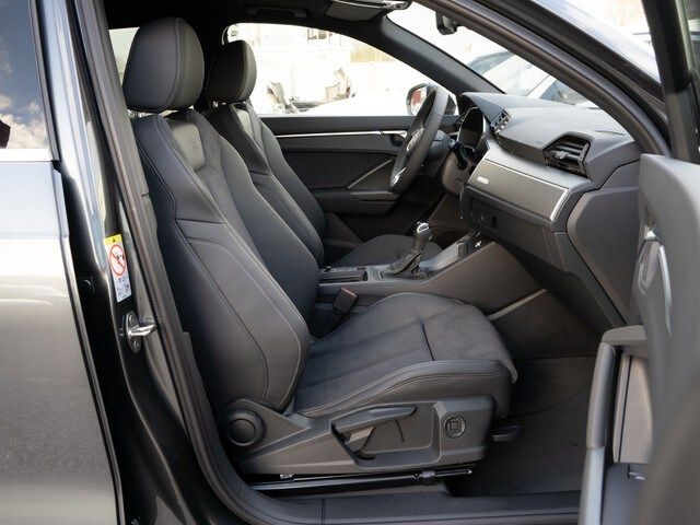 Audi Q3 S Line 35 TFSI S Tronic - 2025 - Joinsteer - #4