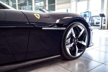 Ferrari 12 Cilindri 2025 Bleu — photo 15