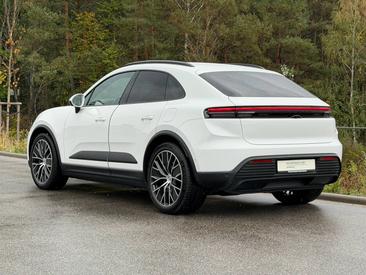 Porsche Macan Electric 2024 Blanc — photo 3