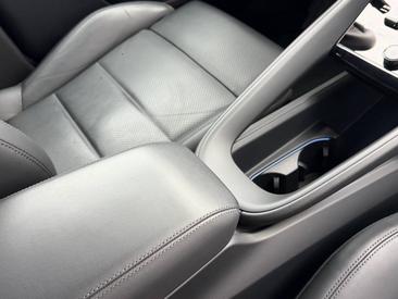 Porsche Macan Electric 2024 Blanc — photo 33