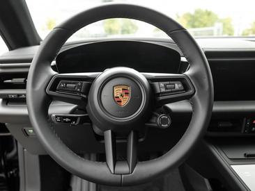 Porsche Macan 4 Electric 2026 Noir — photo 27