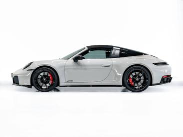 Porsche 911 Targa 4 GTS 2026 Blanc — photo 4