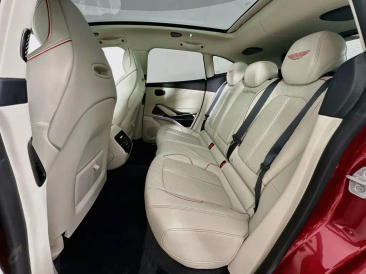Aston Martin DBX 707 2025 Rouge — photo 27