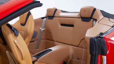 Ferrari Roma Spider 2026 Rouge — photo 8
