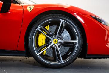 Ferrari 296 GTS 2023 Rouge — photo 18