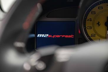 Ferrari 812 Superfast 2019 Rouge — photo 9