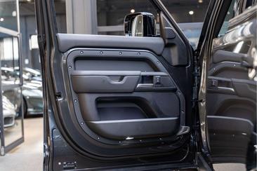 Land Rover Defender 110 P300e 2026 Gris — photo 33