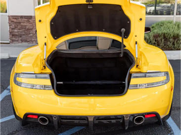 Aston Martin DBS V12 2009 Jaune — photo 26