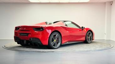 Ferrari 488 Spider 2018 Rouge — photo 3