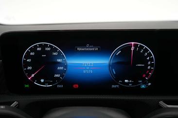 Mercedes CLA Berline 250 E 2023 Gris — photo 14