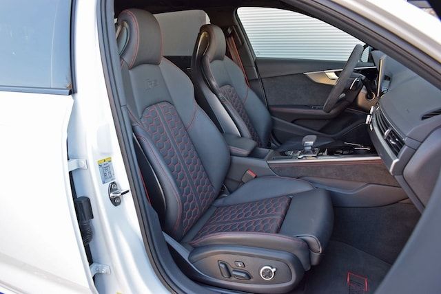 Audi RS4 Avant TFSI Quattro Tiptronic - 2024 - Joinsteer - #5