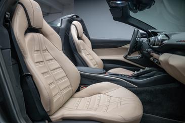Ferrari 812 GTS 2021 Argent — photo 42