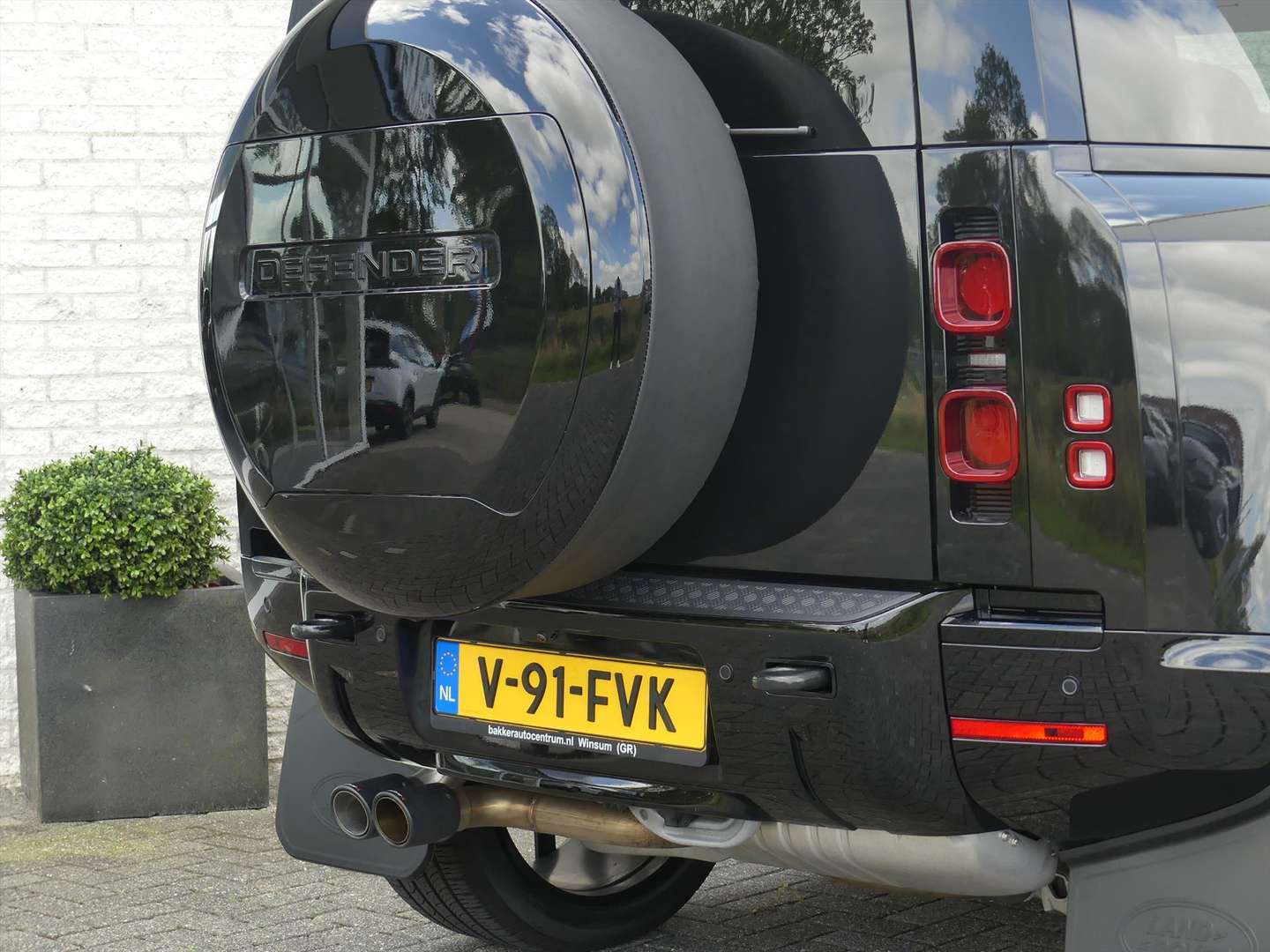 Land Rover Defender 90 D250 X-Dynamic - 2024 - Joinsteer - #4