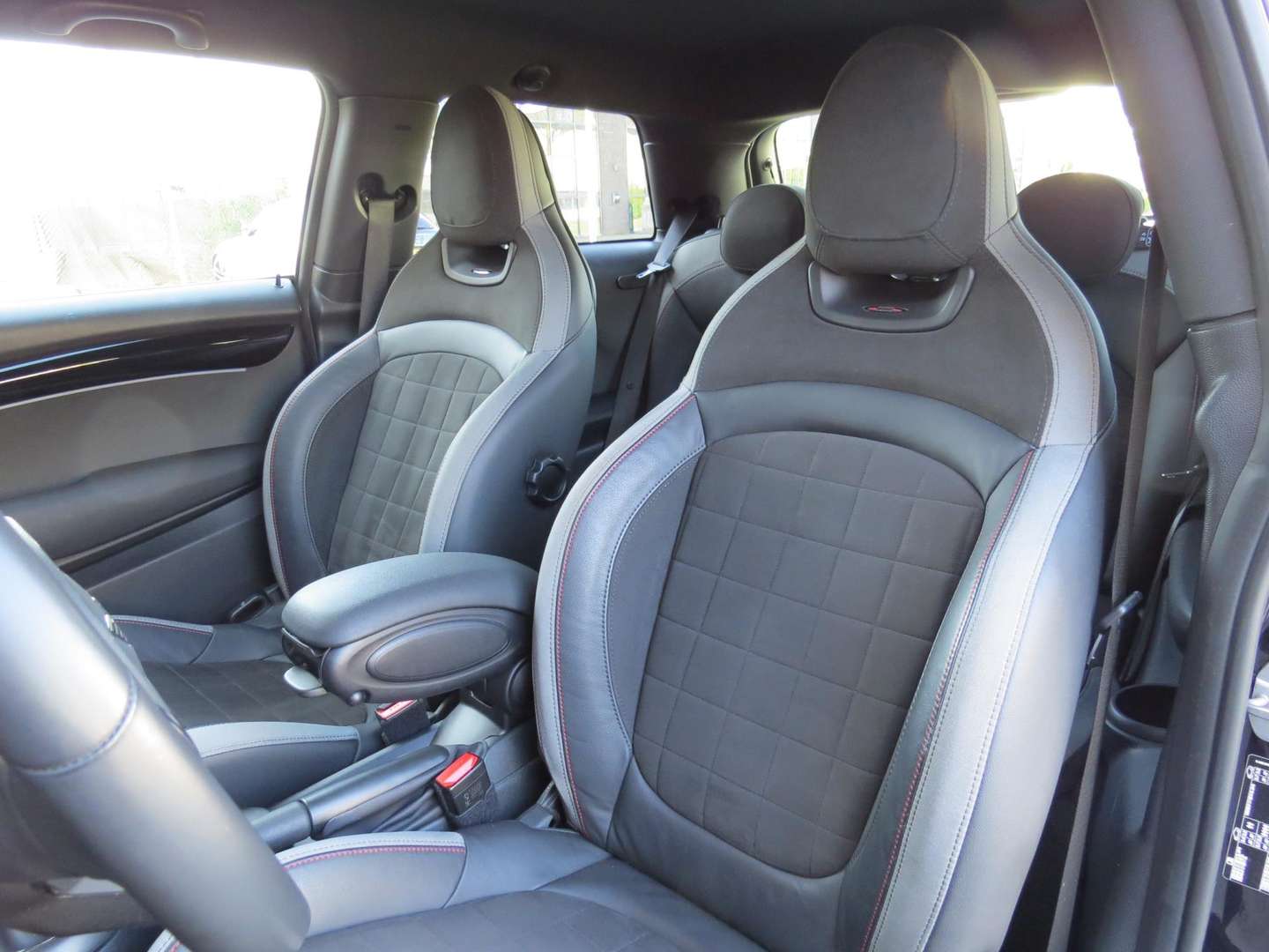 Mini Hatch / Citadine John Cooper Works - 2023 - Joinsteer - #12