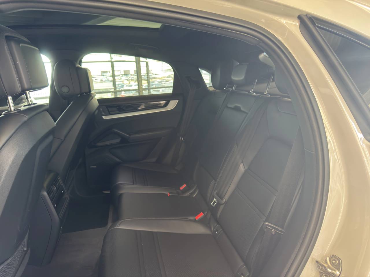 Porsche Cayenne III ph2 S E-Hybrid Coupé - 2024 - Joinsteer - #23