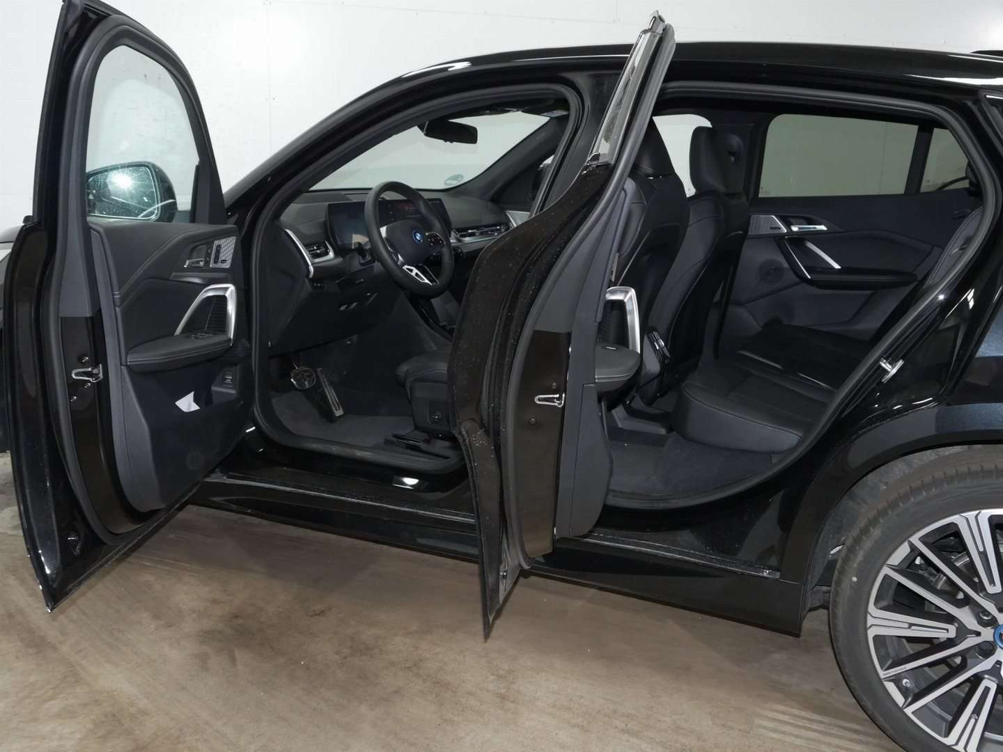 BMW IX2 M Sport XDrive30 - 2025 - Joinsteer - #3