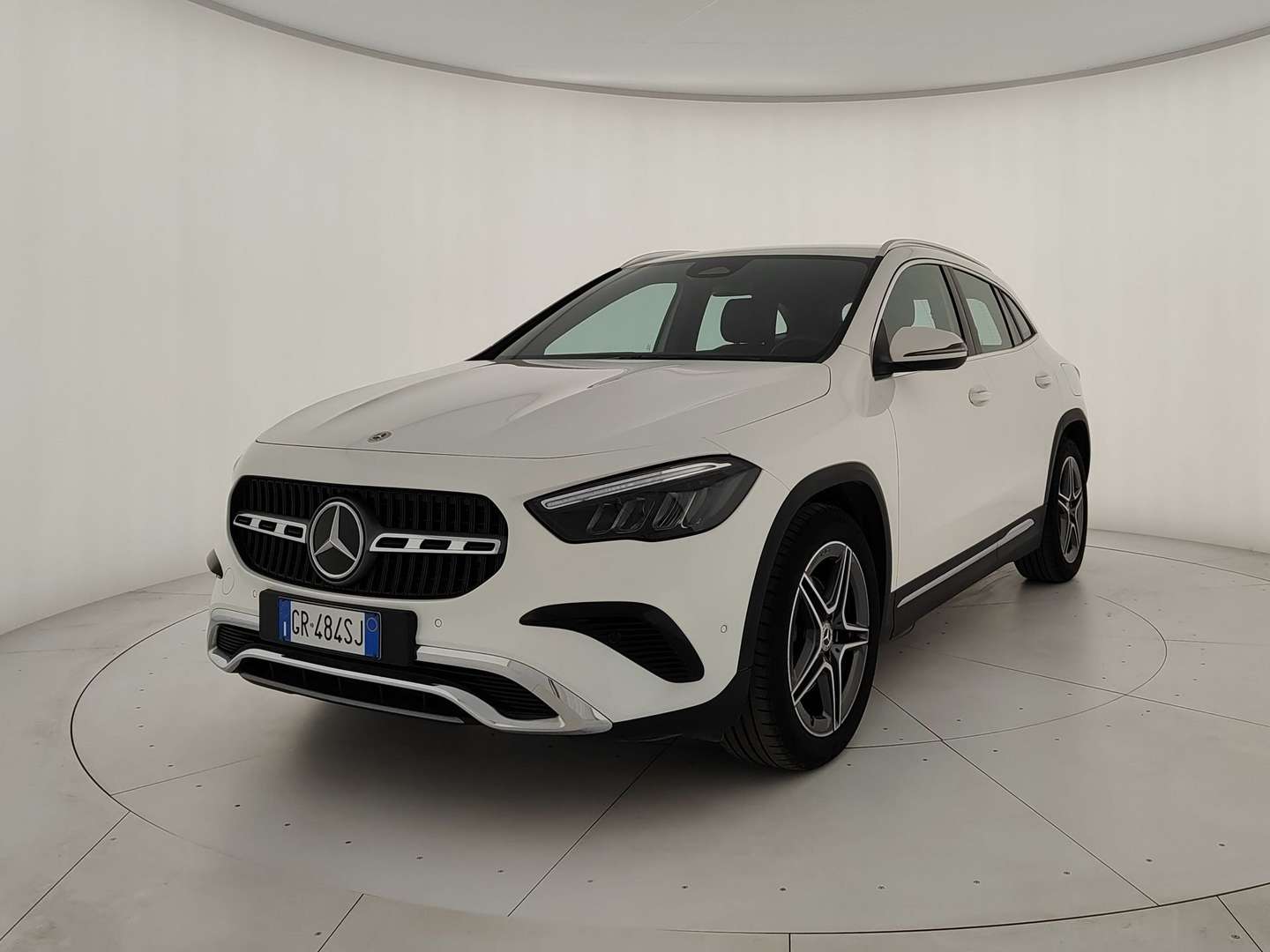 Mercedes GLA 180 Progressive - 2023 - Joinsteer - #2