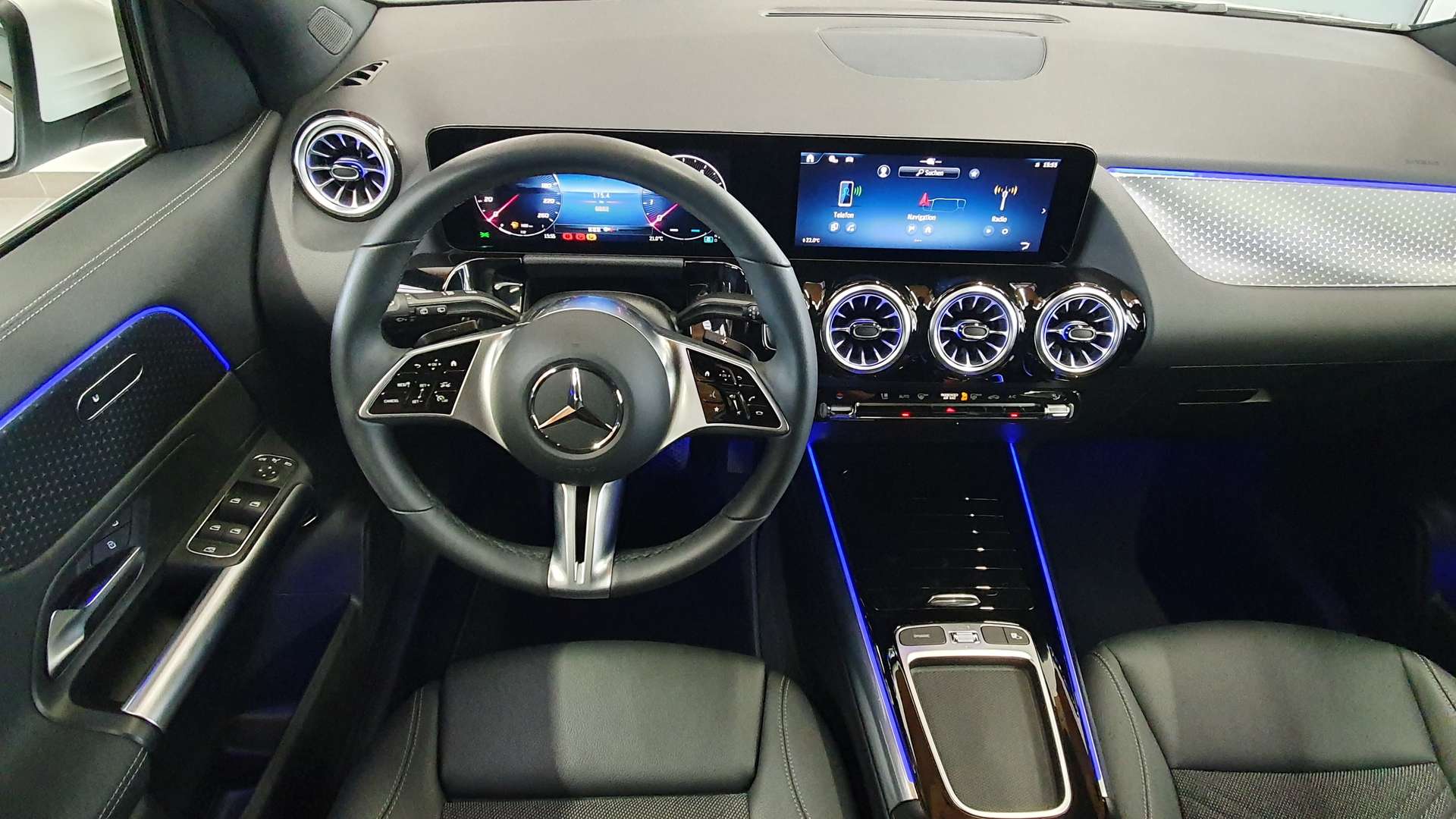 Mercedes GLA 200 Ambiente - 2024 - Joinsteer - #15