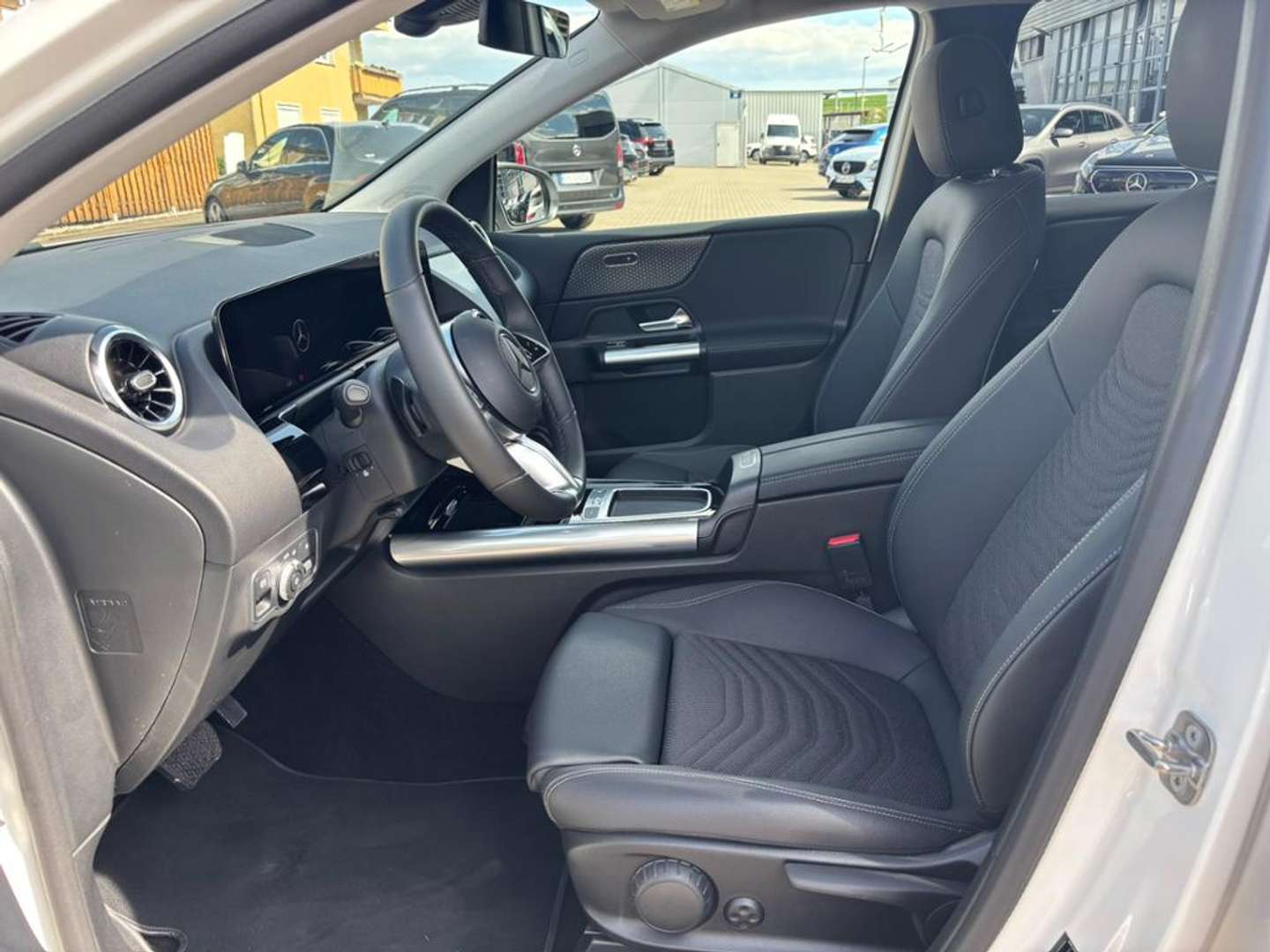 Mercedes Classe B 200 Business - 2024 - Joinsteer - #9
