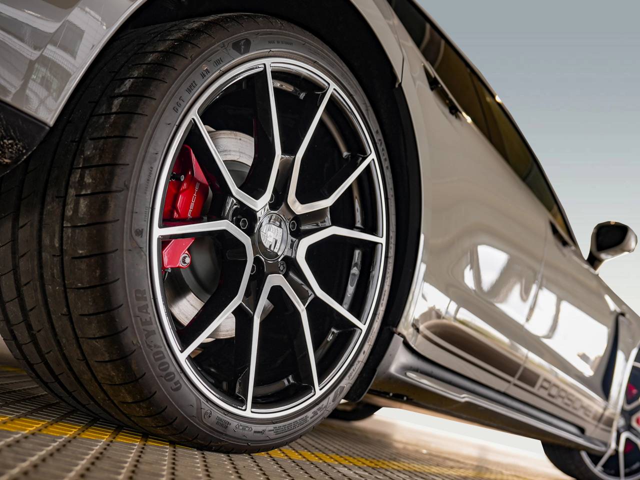 Porsche Taycan ph2 4S Sport Turismo - 2025 - Joinsteer - #6