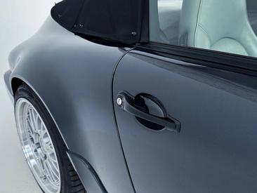 Porsche 964 Carrera 2 Cabriolet — photo 16