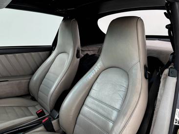Porsche 964 Carrera 2 Cabriolet — photo 26