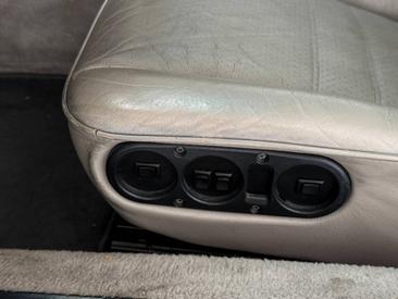 Porsche 964 Carrera 2 Cabriolet — photo 30