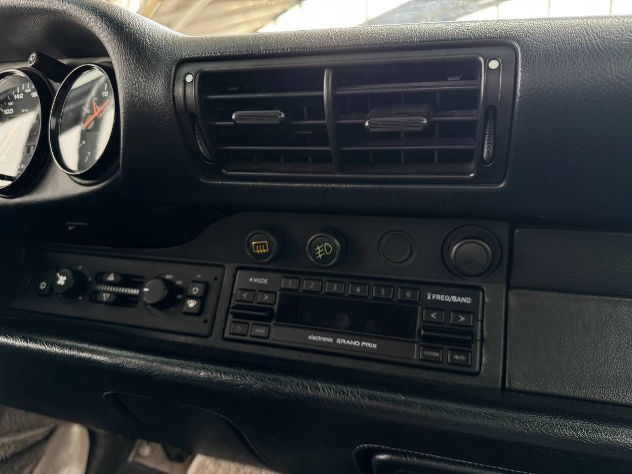 Porsche 964 Carrera 2 Cabriolet - 1990 - Joinsteer - #74