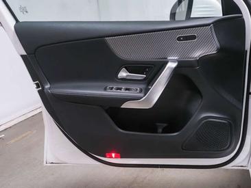 Mercedes Classe A 180 PROGRESSIVE — photo 8